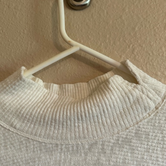 We The Free (Free People) Tetxured Mock Turtleneck Long Sleeve Top Size XS - Picture 3 of 4